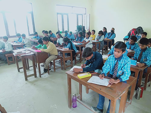 sunshine school Ikauna, Sharavasti